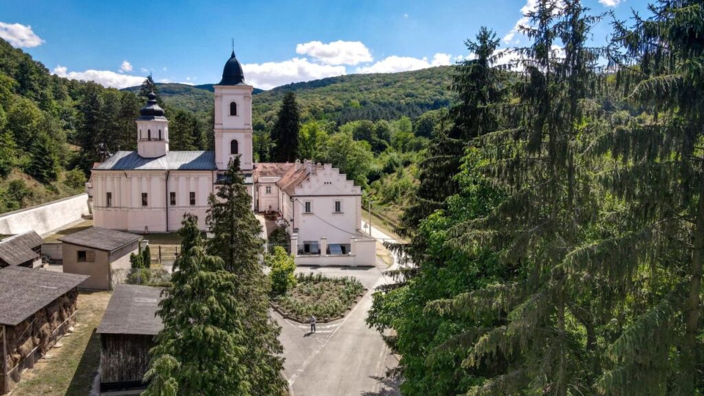 Manastir Beocin