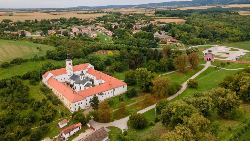 Manastir Krusedol